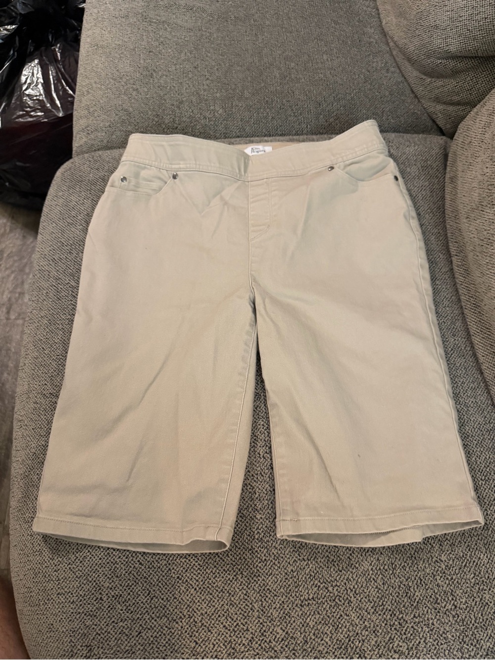 Kim Rogers Women's Light Beige Knee-Length Bermuda Shorts